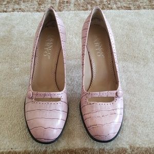 Light Pink Alligator Style Heels